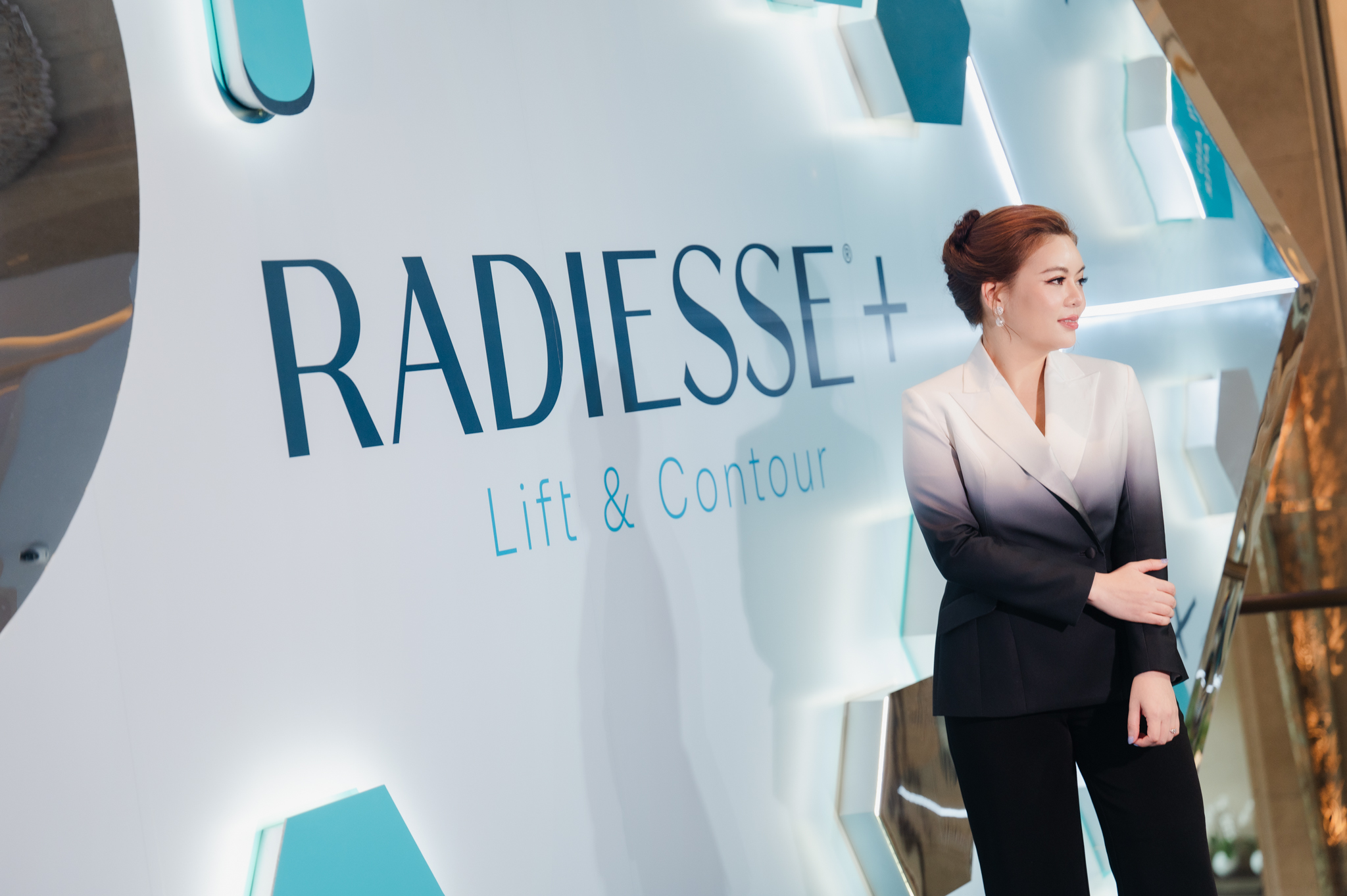 Radiesse+, เรเดียสพลัสตัวใหม่, Radiesseplus, RadiesseplusSLC, เรเดียสพลัส,เรเดียสตัวเก่าต่างจากเรเดียสตัวใหม่ยังไง, เทคนิคสร้างกรอบหน้า, Radiesse Classic